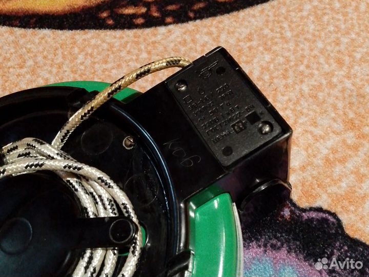 Электровафельница Уралочка 90 годы