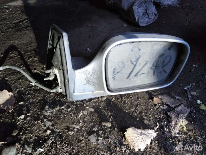 Daihatsu Pyzar фара левая 2 шт