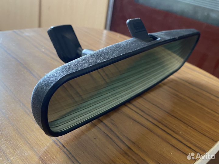 Зеркало заднего вида салонное toyota