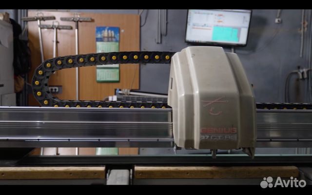 Стеклянная дверь на заказ от 3 дней