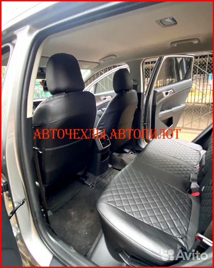 Чехлы Автопилот Skoda Yeti из экокожи чёрные Ромб