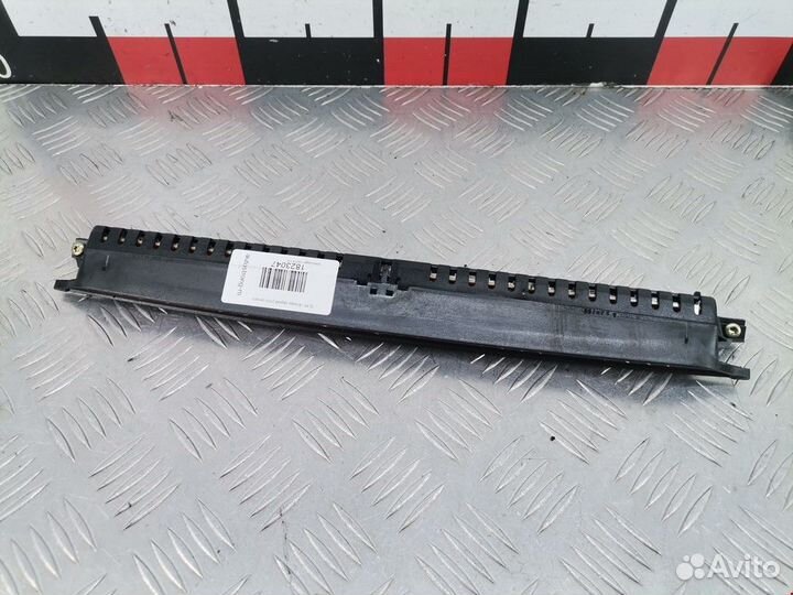 Стоп-сигнал Volkswagen Golf 3 1999 1J6945131C