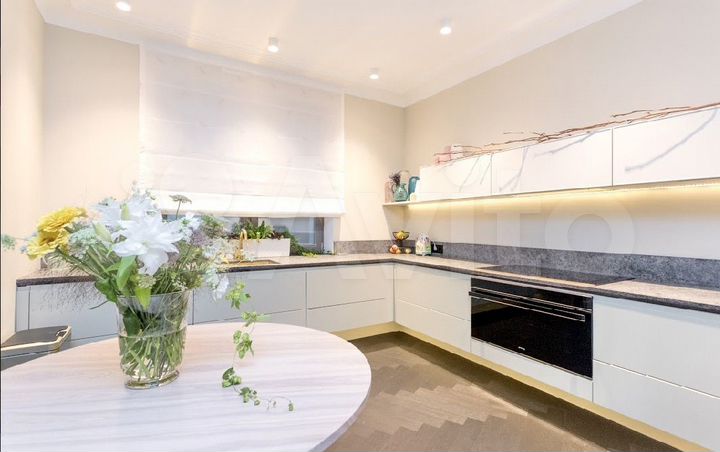 2-к. квартира, 90 м², 9/19 эт.