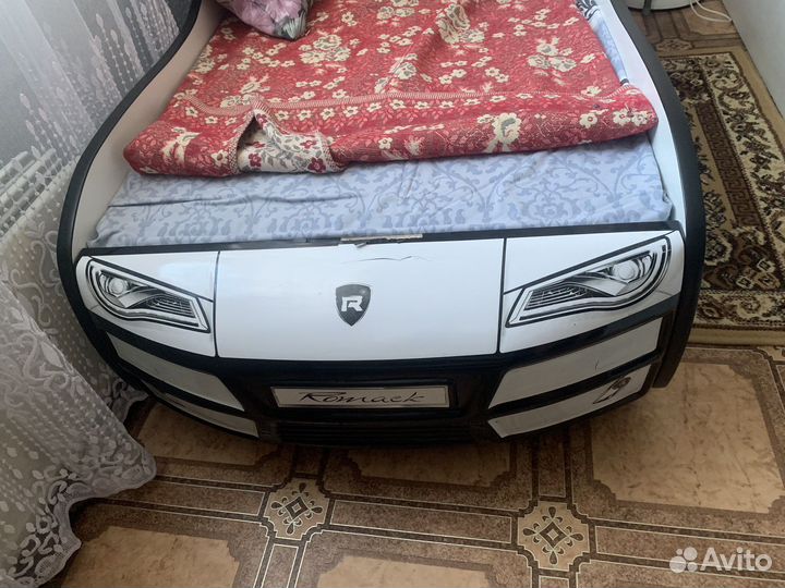 Кровать машина