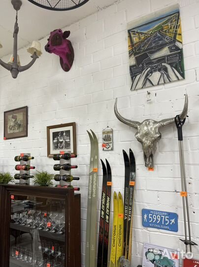 Лыжи с бамбуковыми палками ретро