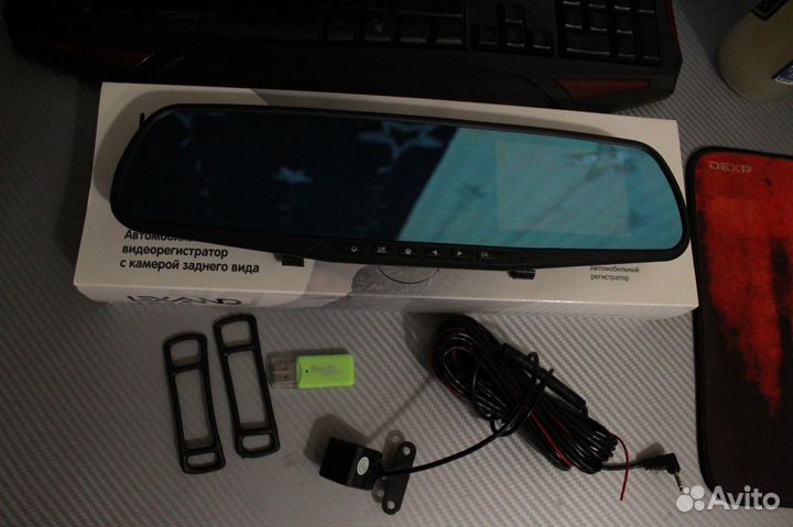 Видеорегистратор-зеркало lexand LR30