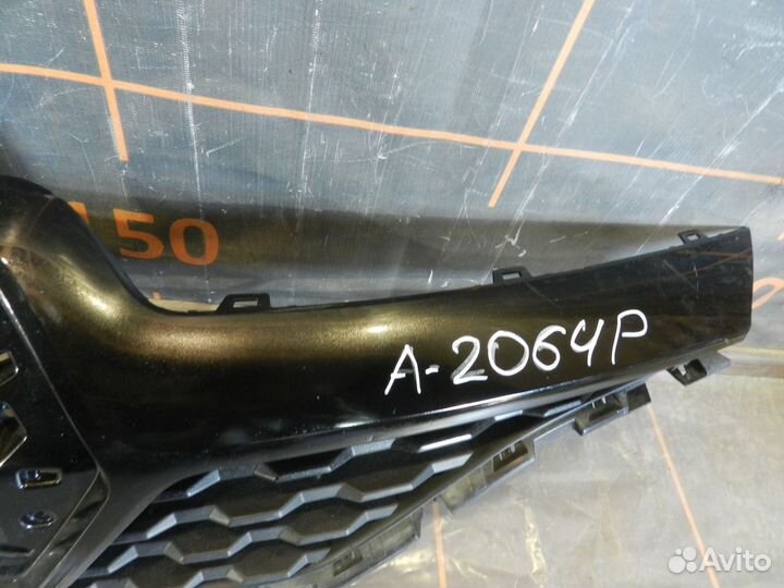 Решетка радиатора - Renault Kaptur