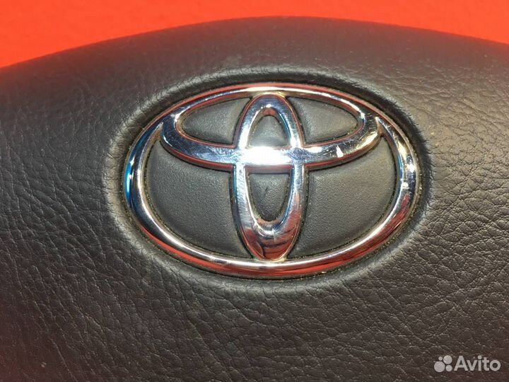 Подушка безопасности в руль Toyota Corolla Verso