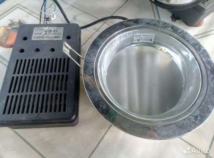 Светильник потолочный встраиваемый