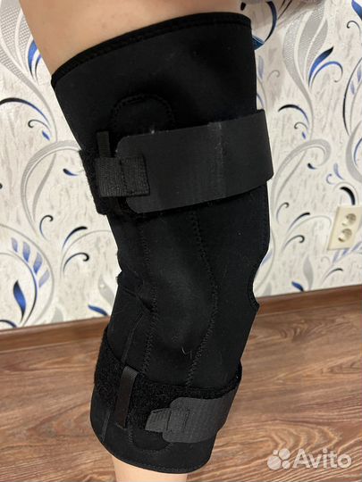 Бандаж на колено L