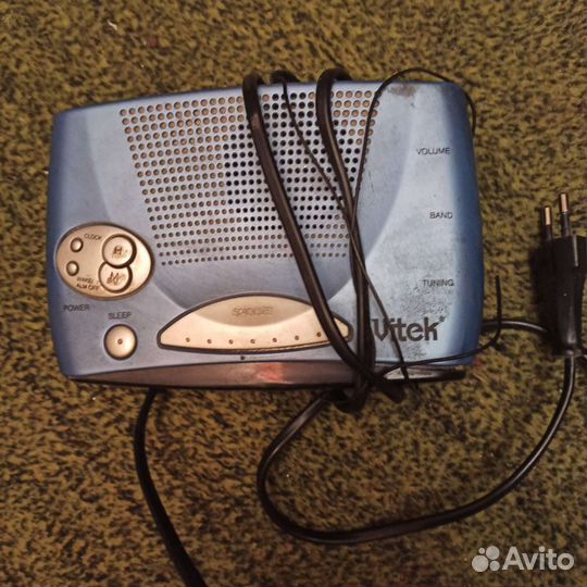 Радиочасы Vitek VT-3501