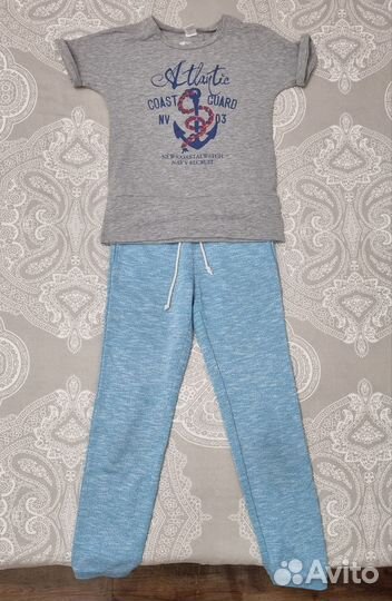 Одежда для девочки комплектом 128-140