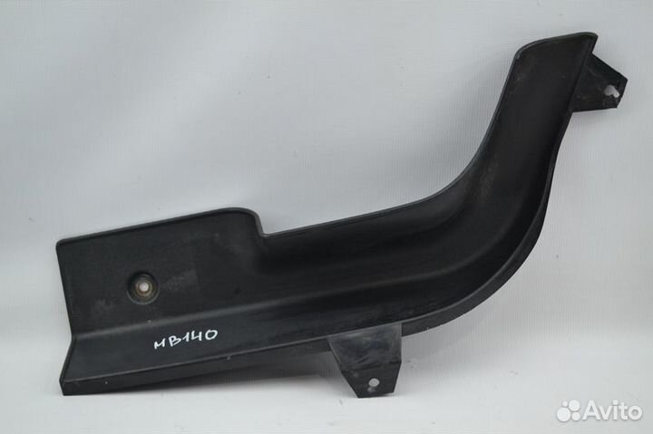 Накладка переднего бампера, левая mercedes-benz Ac