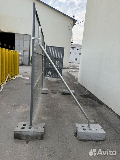 Временное перфорированное ограждение 2 3.45