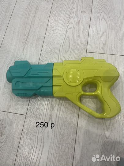 Пистолет игрушки для мальчика