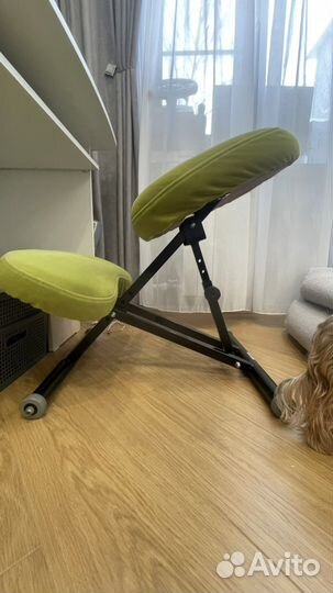 Стул для школьника ортопедический