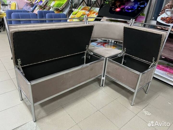 Угол кухонный с ящиком