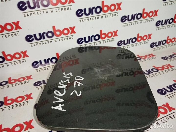 Лючок бензобака Toyota Avensis III 2009