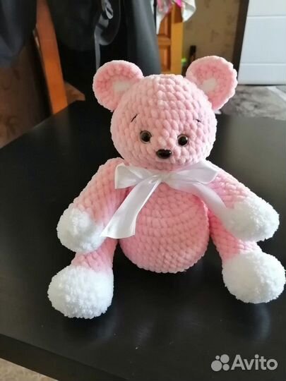 Вязаные игрушки амигуруми, пледы, рюкзачки