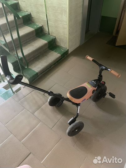 Трехколесный велосипед: беговел-трансформер