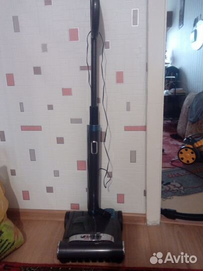 Вертикальный пылесос