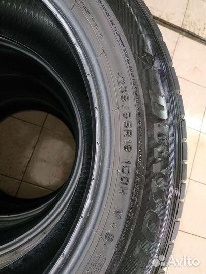Dunlop Grandtrek ST30 235/55 R18 100H
