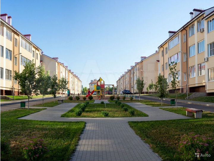 2-к. квартира, 65 м², 3/3 эт.