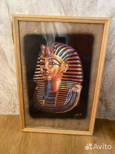 Картина маска фараона на папирусе из Египта