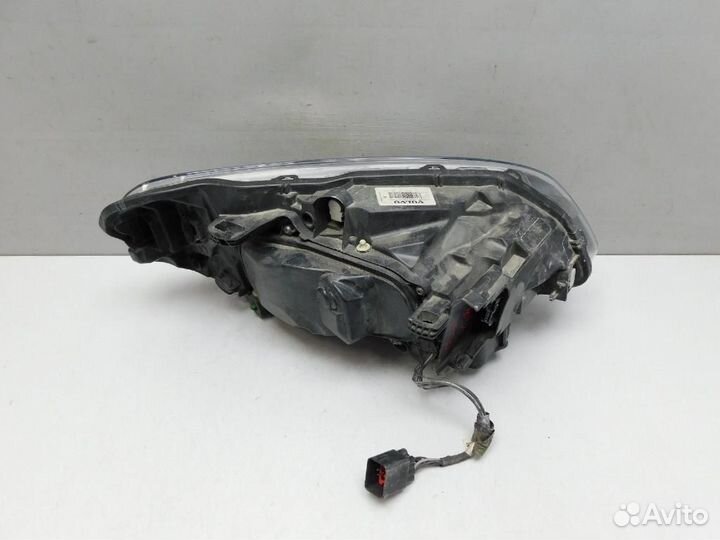 Фара левая Volvo XC60