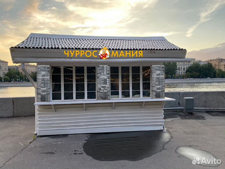 Продавец пончиков