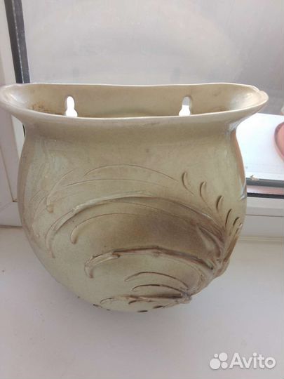 Кашпо настенное