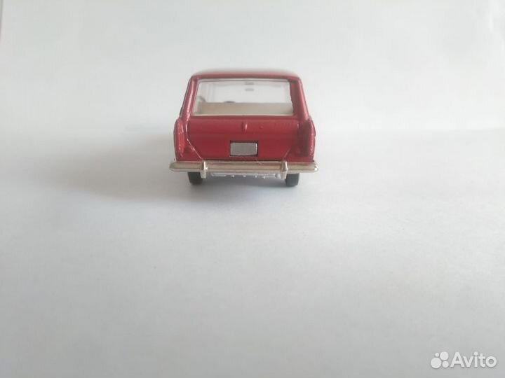 Модель СССР 1:43 Москвич 426