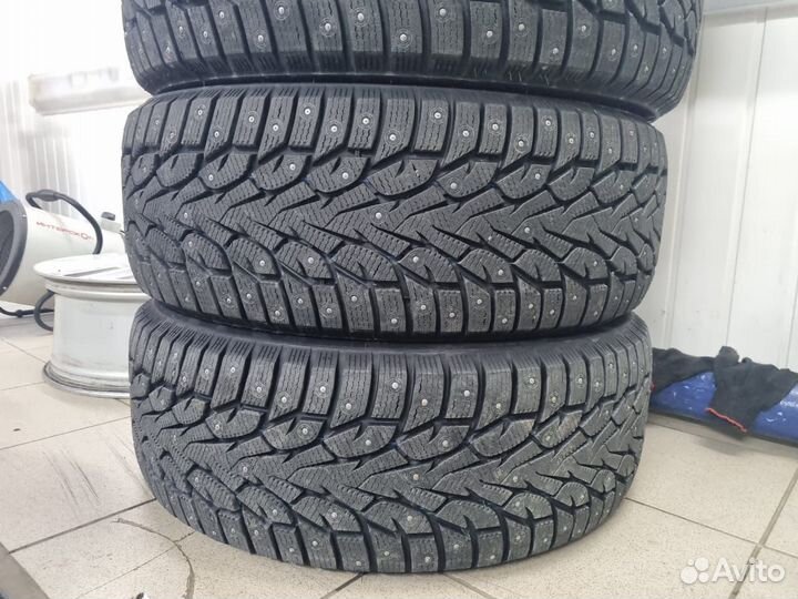 iLink Wintervorhut Stud III 255/55 R19