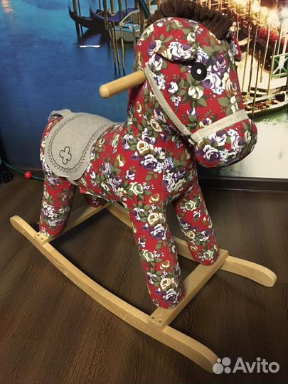 Качалка лошадь