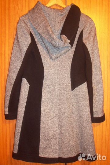 Оригинальное демисезонное пальто с капюшоном р.48