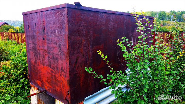 Бак для воды металлический