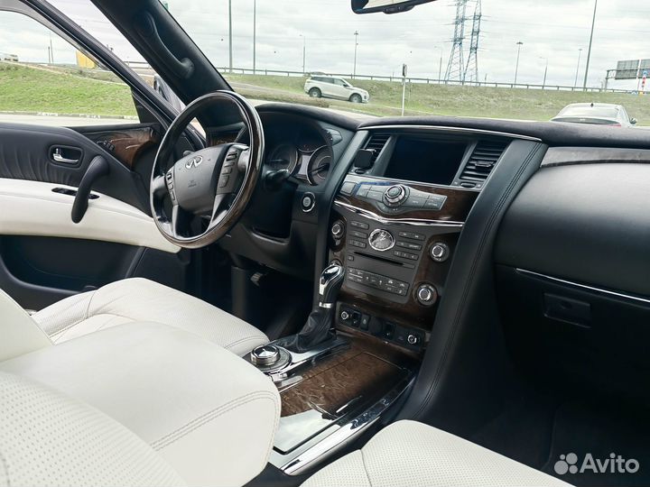 Infiniti QX56 5.6 AT, 2012, 115 500 км