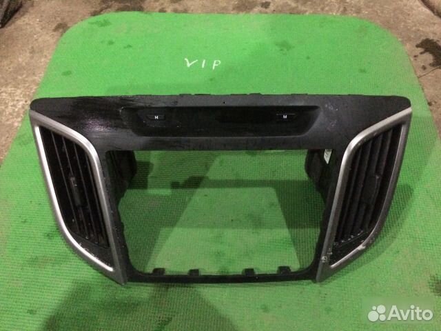 Часы рамка магнитолы консоль Hyundai Creta