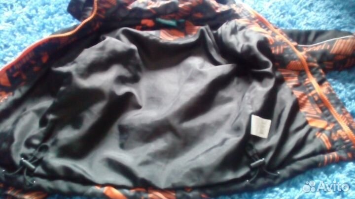 Куртка бу futurino