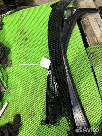 Жабо (накладка дворников) Volkswagen