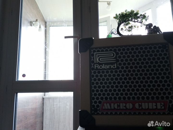 Roland Micro Cube комбо усилитель