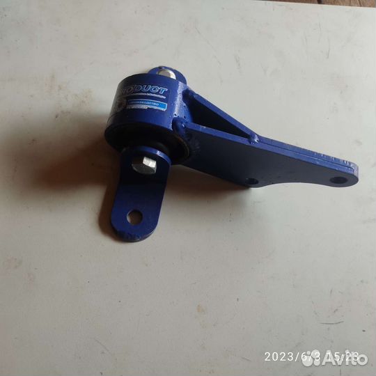 Подвеска двигателя