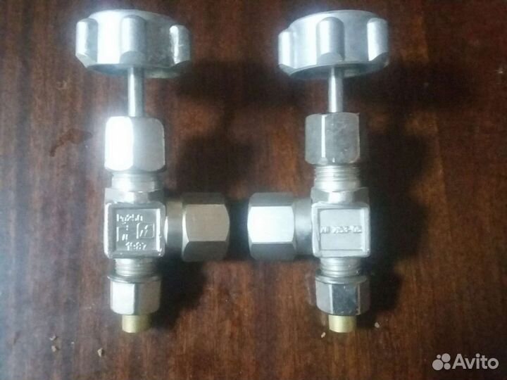 Клапан запорный