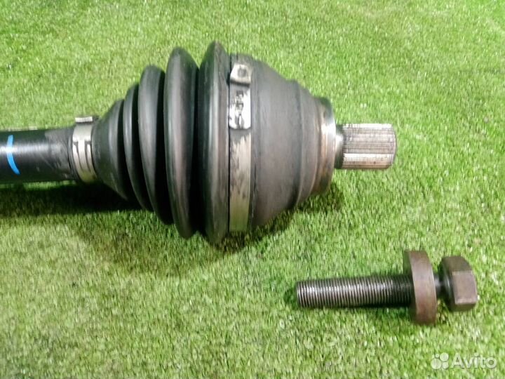 Привод передний левый Audi Tt 8J BWA (2.0T) 2007