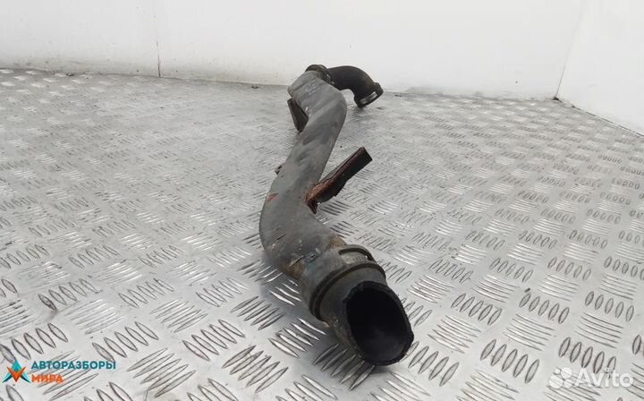 Патрубок интеркулера Audi A8 D3/4E 2004