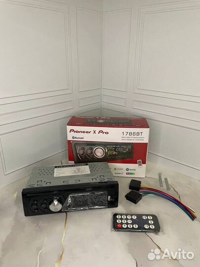 Новая магнитола Pioneer X Pro 1786BT