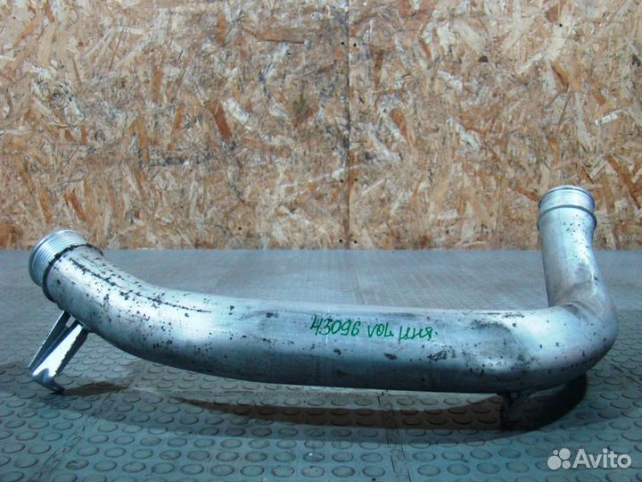 Volvo XC60 Патрубок интеркулера