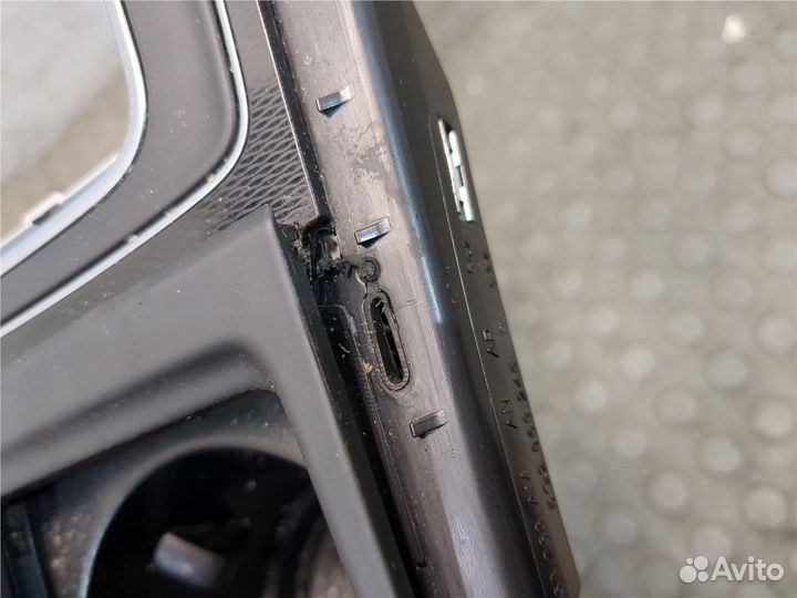 Консоль салона Volkswagen Golf 7, 2016