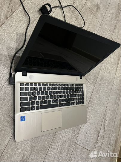 Ноутбук Asus x541s
