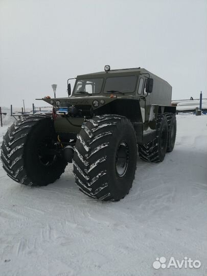 Водитель перегонщик разных автомобилей